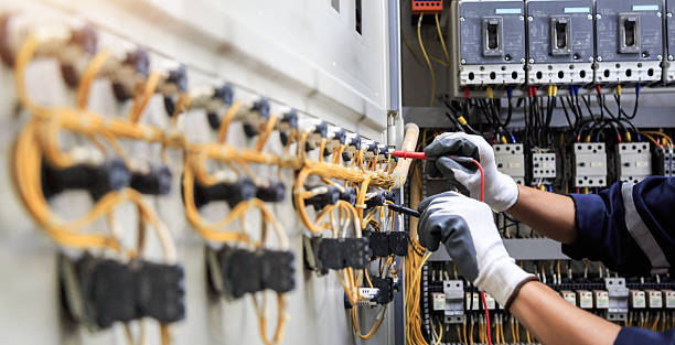 Professional Electrician technician working in Weaverville, NC